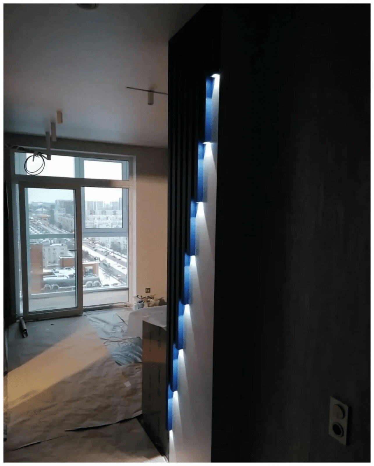 Рейки на стену с точечными светильниками из Сосны 40х40мм