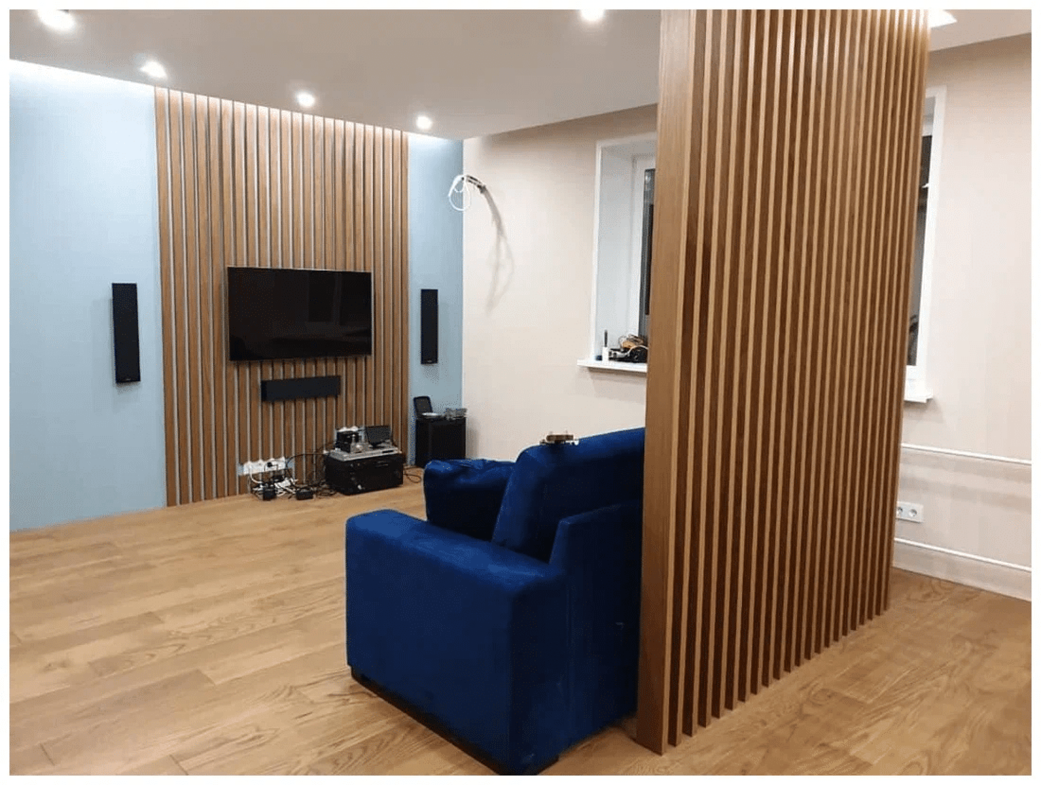 Брусок декоративный в зоне TV из Сосны 30х50мм