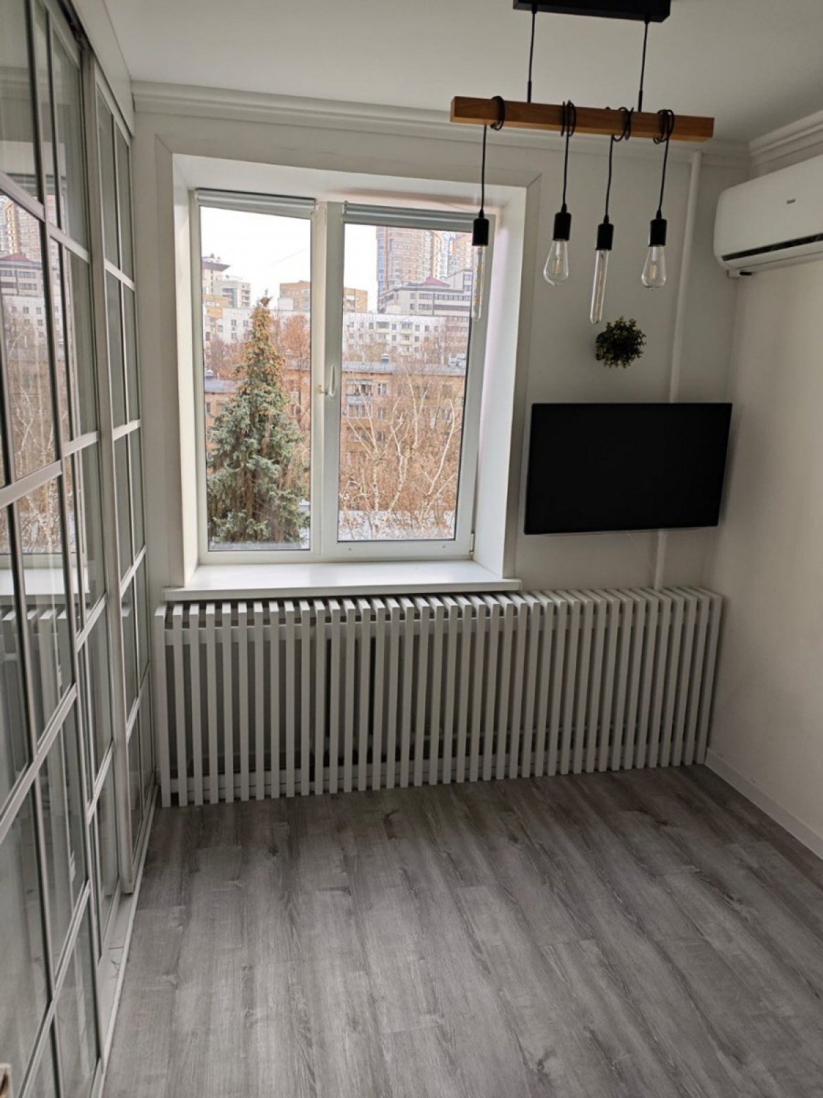 Реечный экран для радиатора из МДФ в эмали