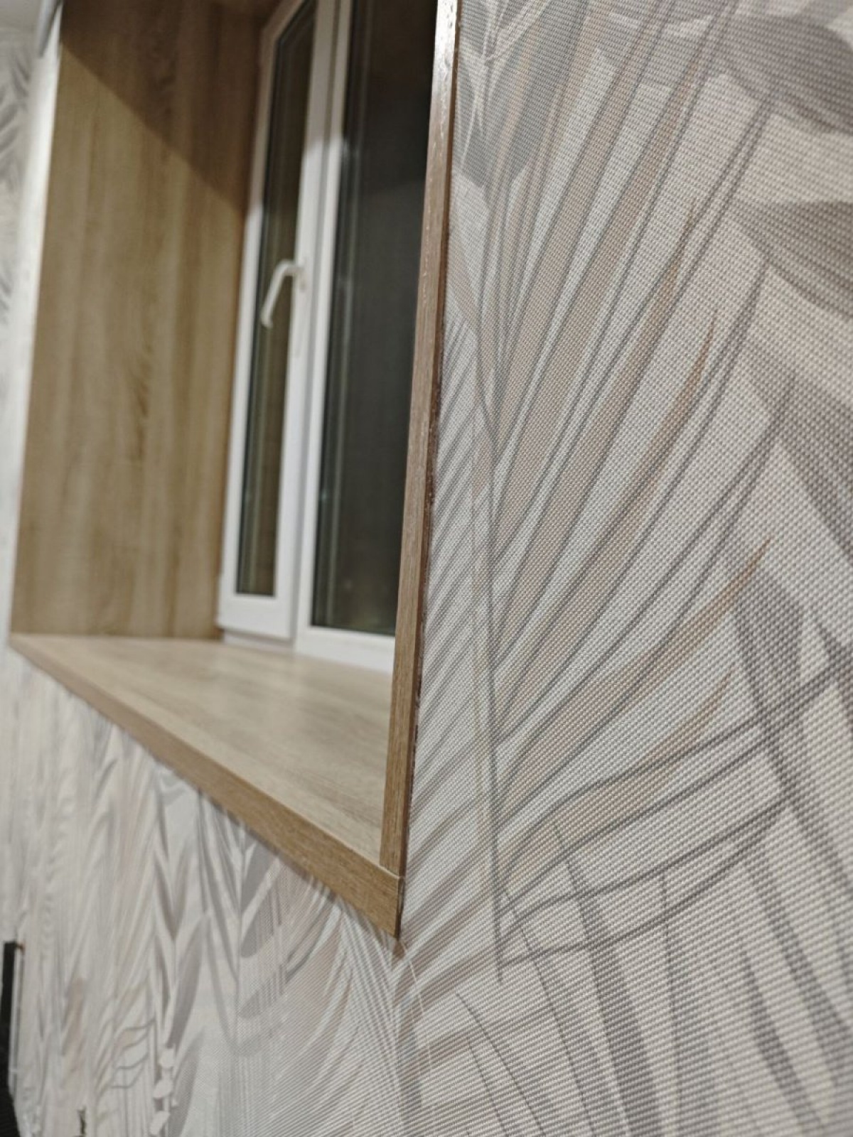 Откос на окно из МДФ в шпоне дуба