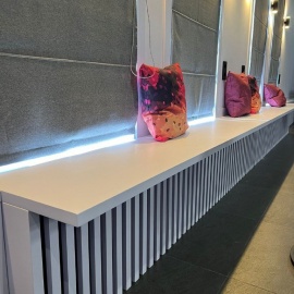 Подоконник из МДФ в эмали — это стильное, прочное и влагостойкое решение с гладкой поверхно...