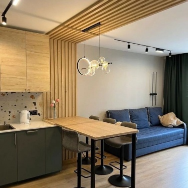 Сечение 40х30х3000мм.
Материал Сосна.
Механизм скрытого монтажа.
Индивидуальный подбор цвета. 
