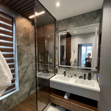 Сечение 40х80х800мм.
Материал Сосна.
Механизм скрытого монтажа.
Цвет #тиккурила 5074.
