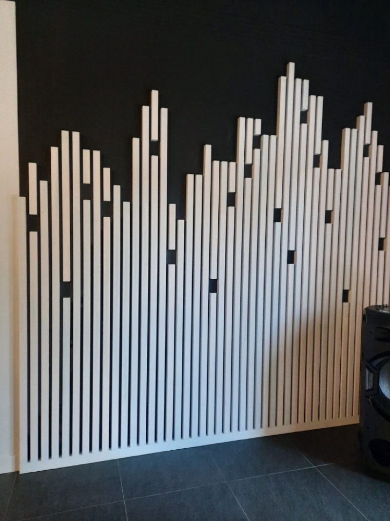 Рейки на стену с точечными светильниками из Сосны 40х40мм